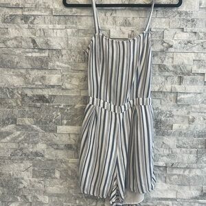 Hollister romper
